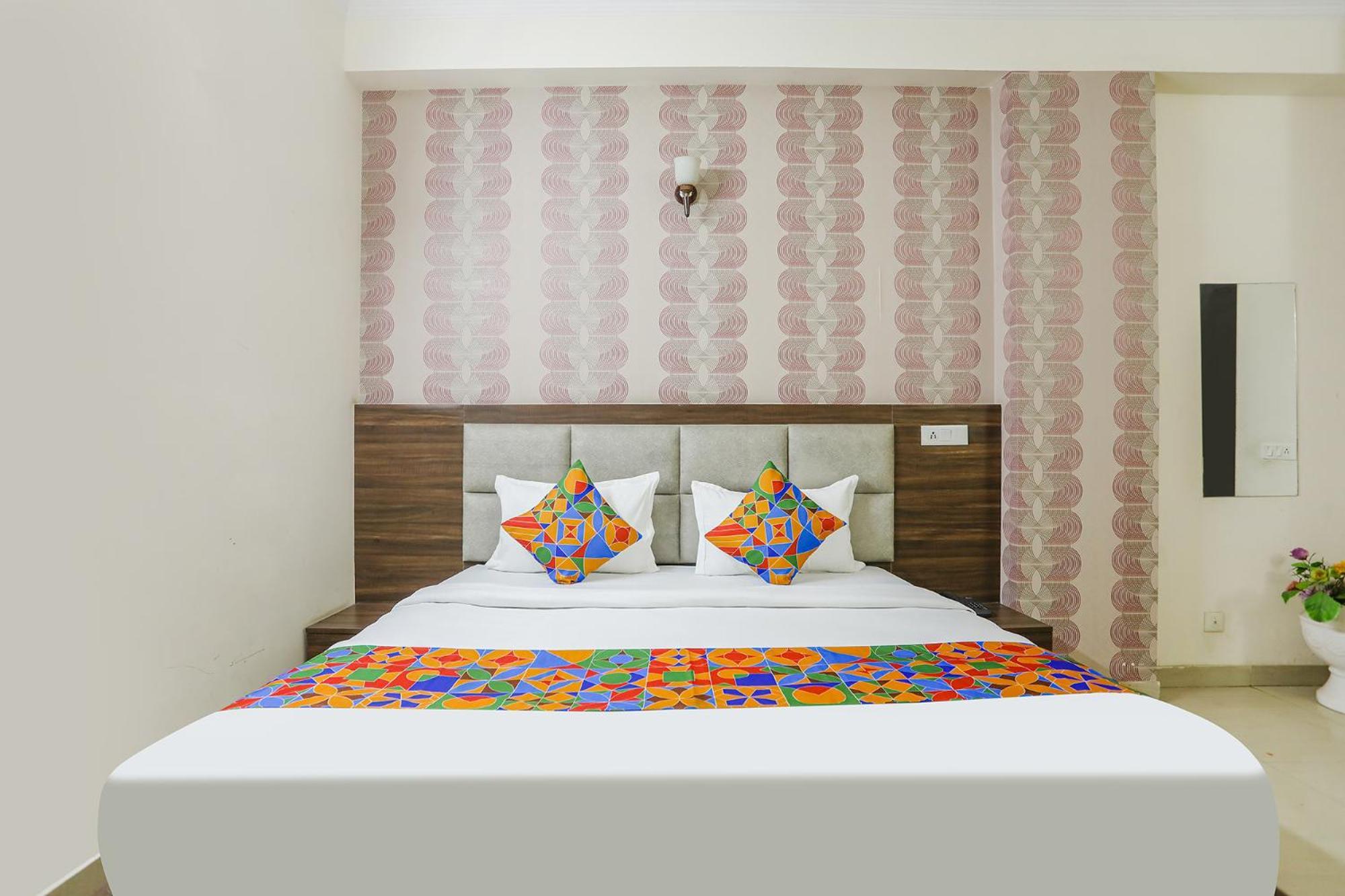 Fabhotel Corporate Stay نويدا المظهر الخارجي الصورة