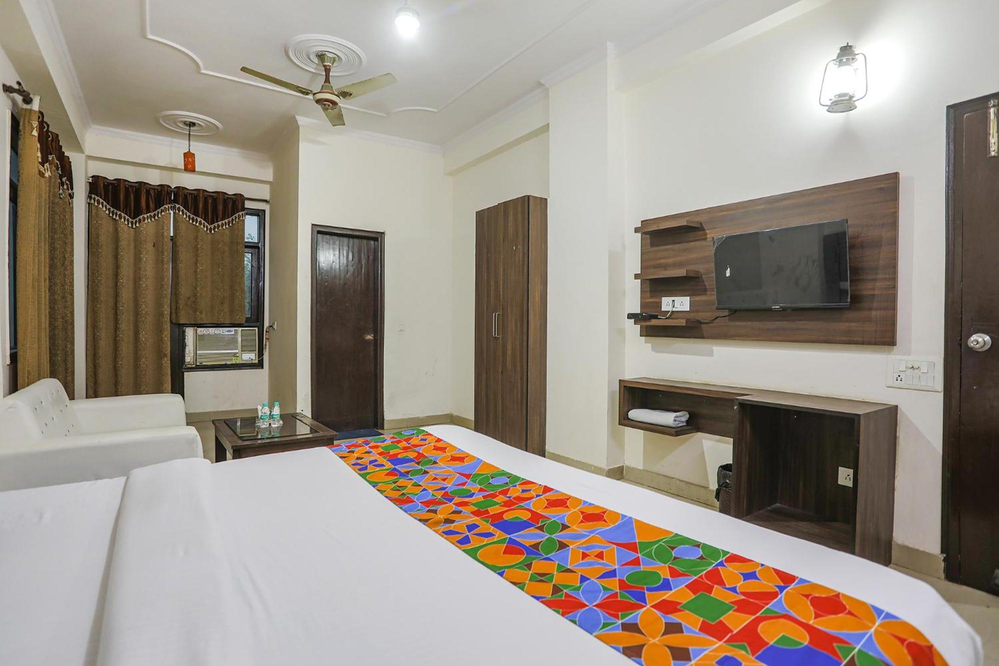 Fabhotel Corporate Stay نويدا المظهر الخارجي الصورة